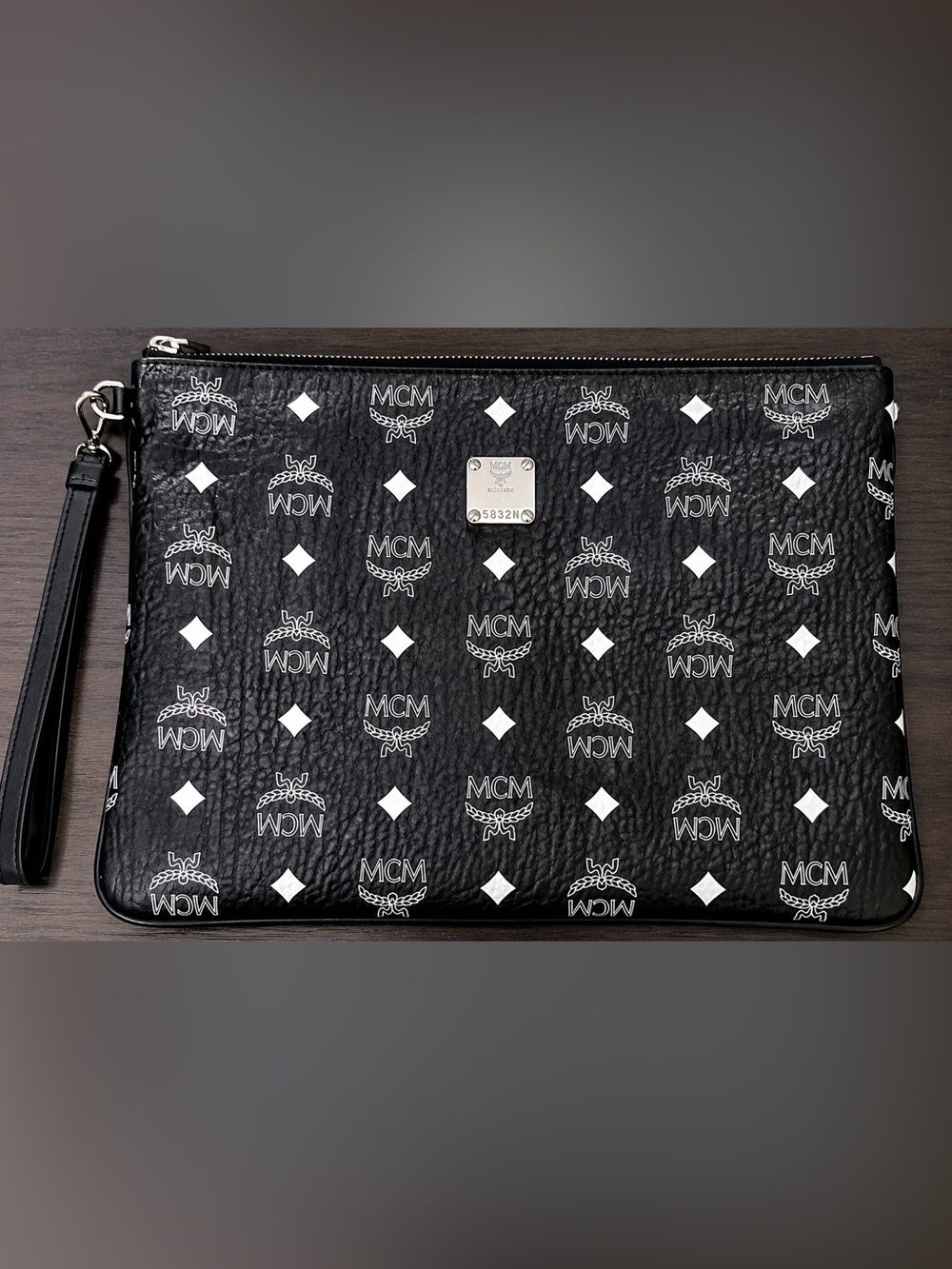 Vintage MCM Visetos Black Zip Wristlet / Clutch Pouch 🖤